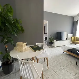 https://knd-living-concept.rethymnohotels.net